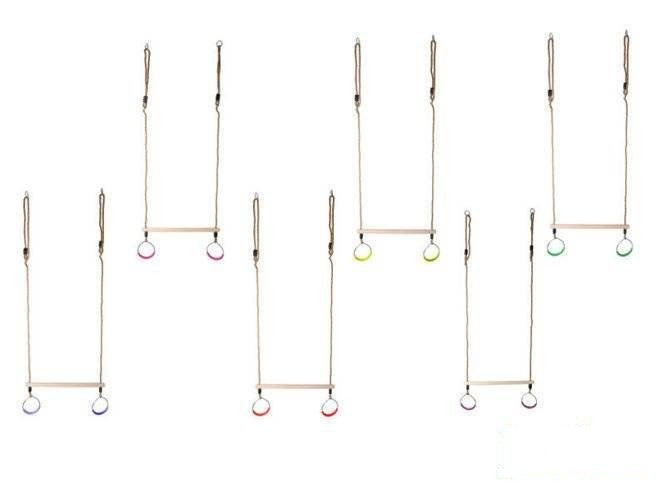 Trapez gimnastyczny z okrągłymi obręczami